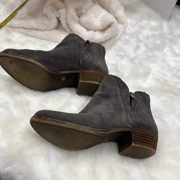 Lucky, Brand, LP Dash Brennan, 6M/36 grey booties - Picture 3 of 17